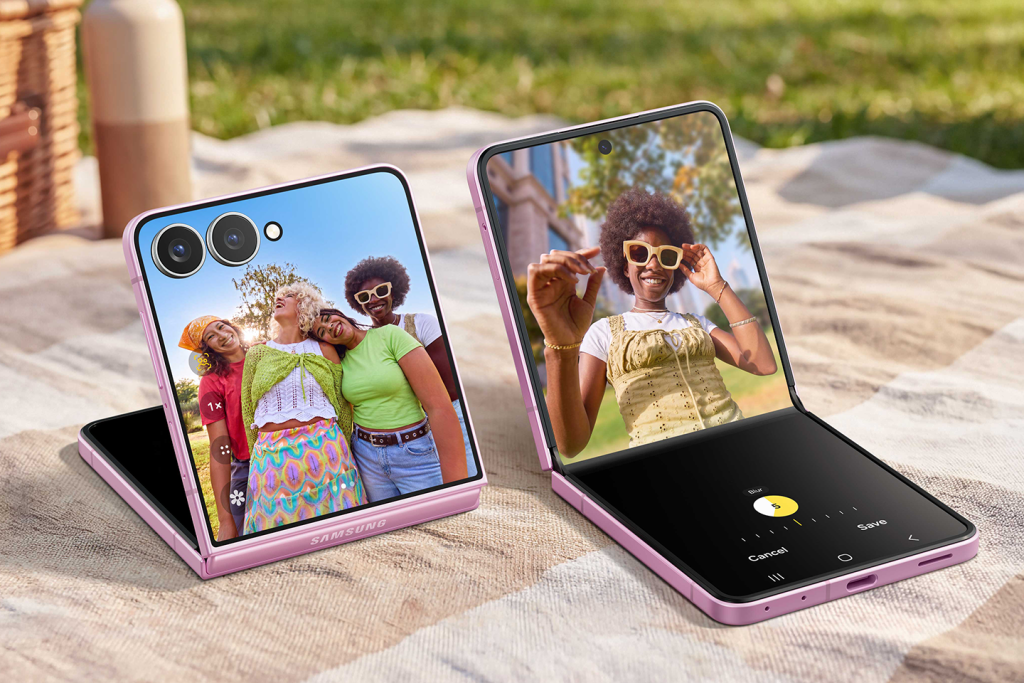 12-samsung-galaxy-z-flip8_camera_flexcam-1024x683-1