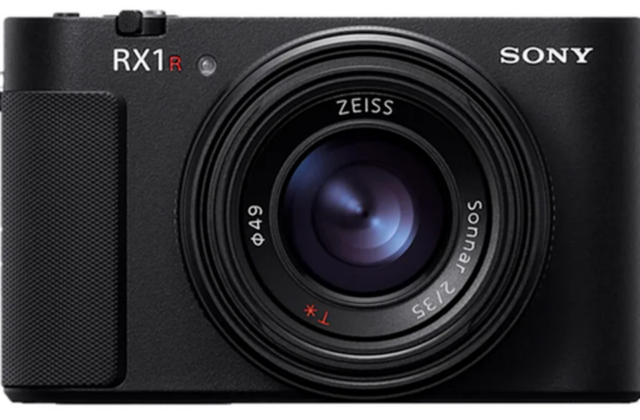 RX1R III: Sony hồi sinh compact full-frame 61MP với ống Zeiss 35mm