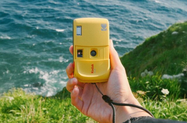 Khám Phá Kodak EC35: Chiếc Máy Ảnh Phim Hồi Sinh Ký Ức Thập Niên 90