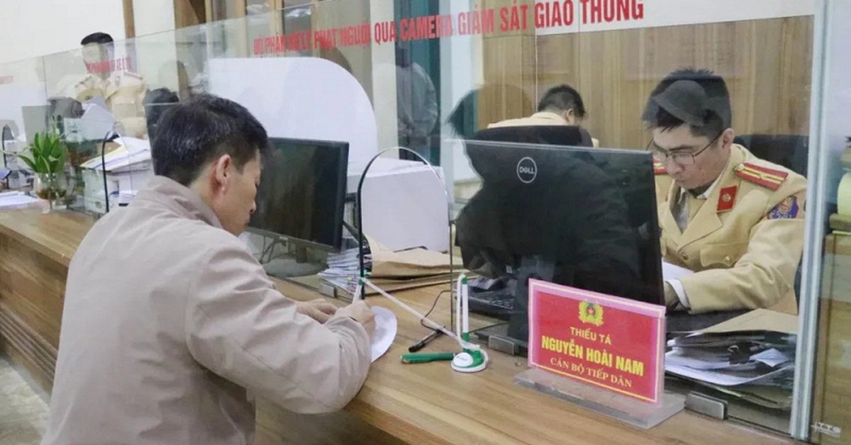 Cảnh báo chiêu nhắn tin giả mạo thông báo vi phạm giao thông: cách nhận diện và xử lý