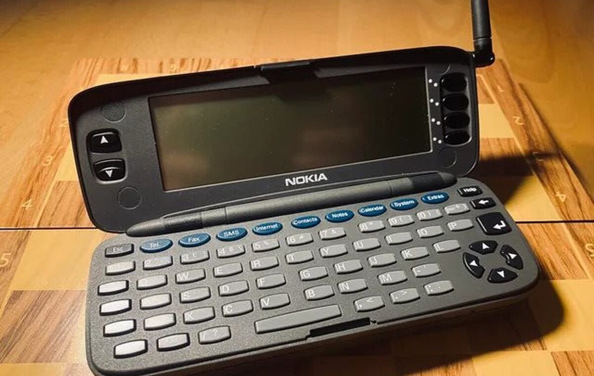 Nokia 9000 Communicator — văn phòng di động trước thời đại