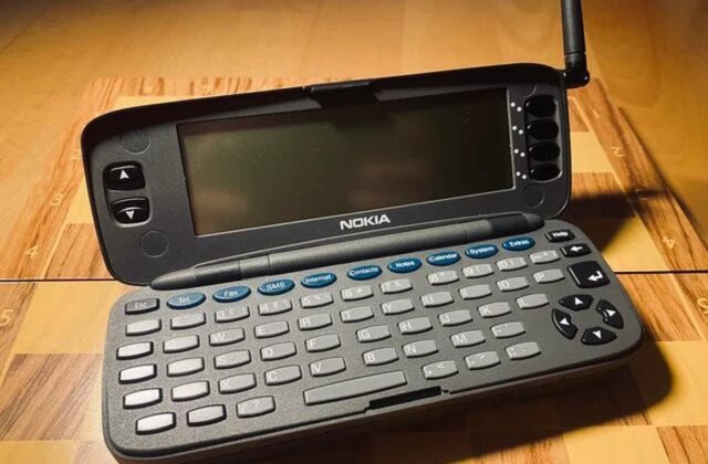 Nokia 9000 Communicator — văn phòng di động trước thời đại