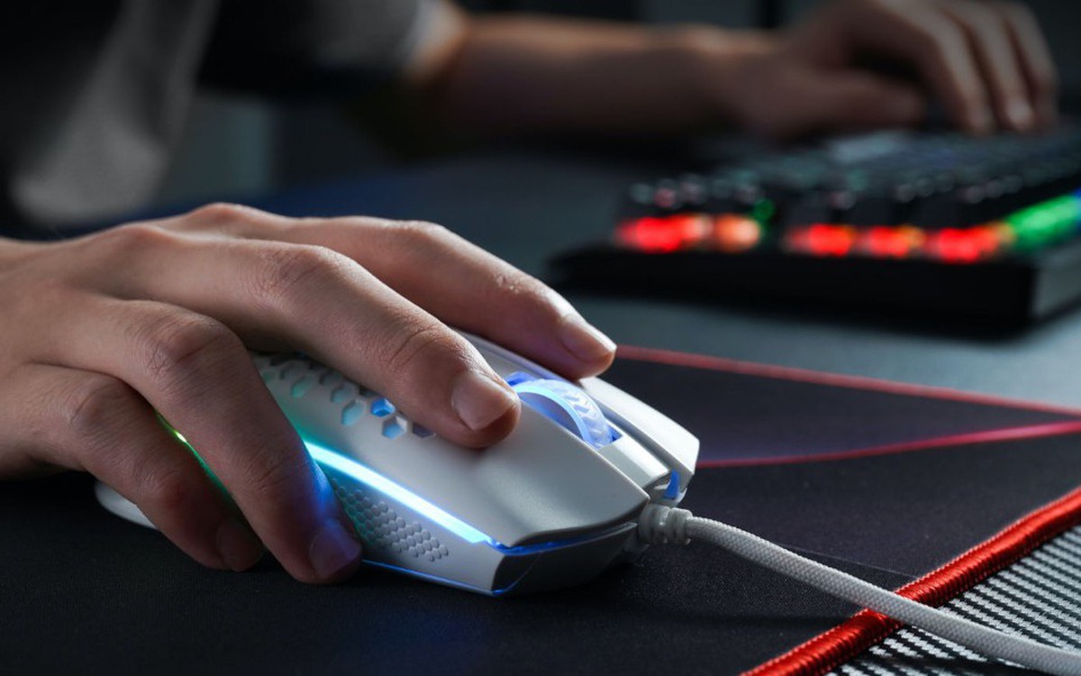 Khi driver điều khiển RGB khiến game treo và Windows 11 tự khởi động