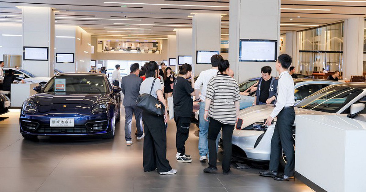 Mua ô tô cũ: Khi lái thử hé lộ pin tụt và phanh rỉ ở Buick Velite 6