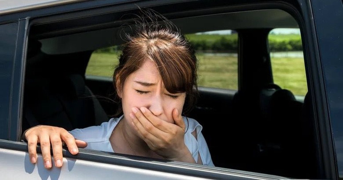 Tại sao nhiều người bị say khi đi ô tô? Giải mã khác biệt giữa xe điện và xe xăng