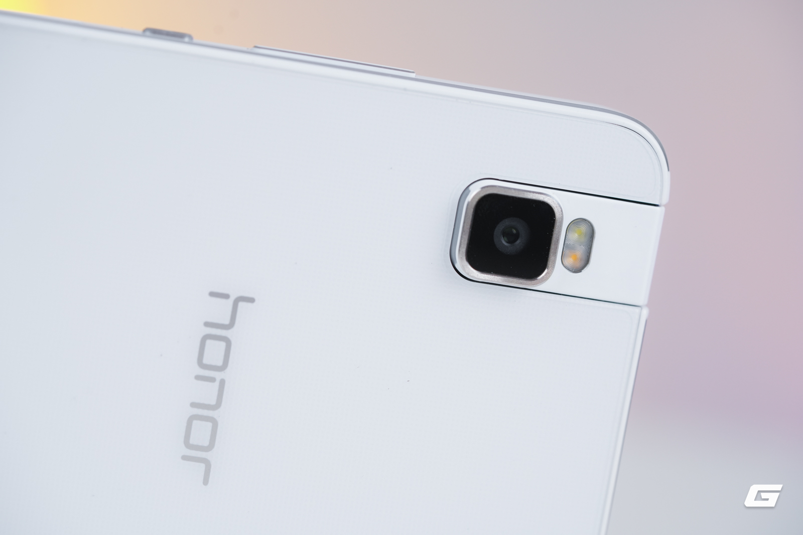 genk-honor-7i-look-back-13-17873028179412028603004 Nhìn lại HONOR 7i, điện thoại tầm trung năm 2015 với camera lật độc lạ - Ảnh 4.