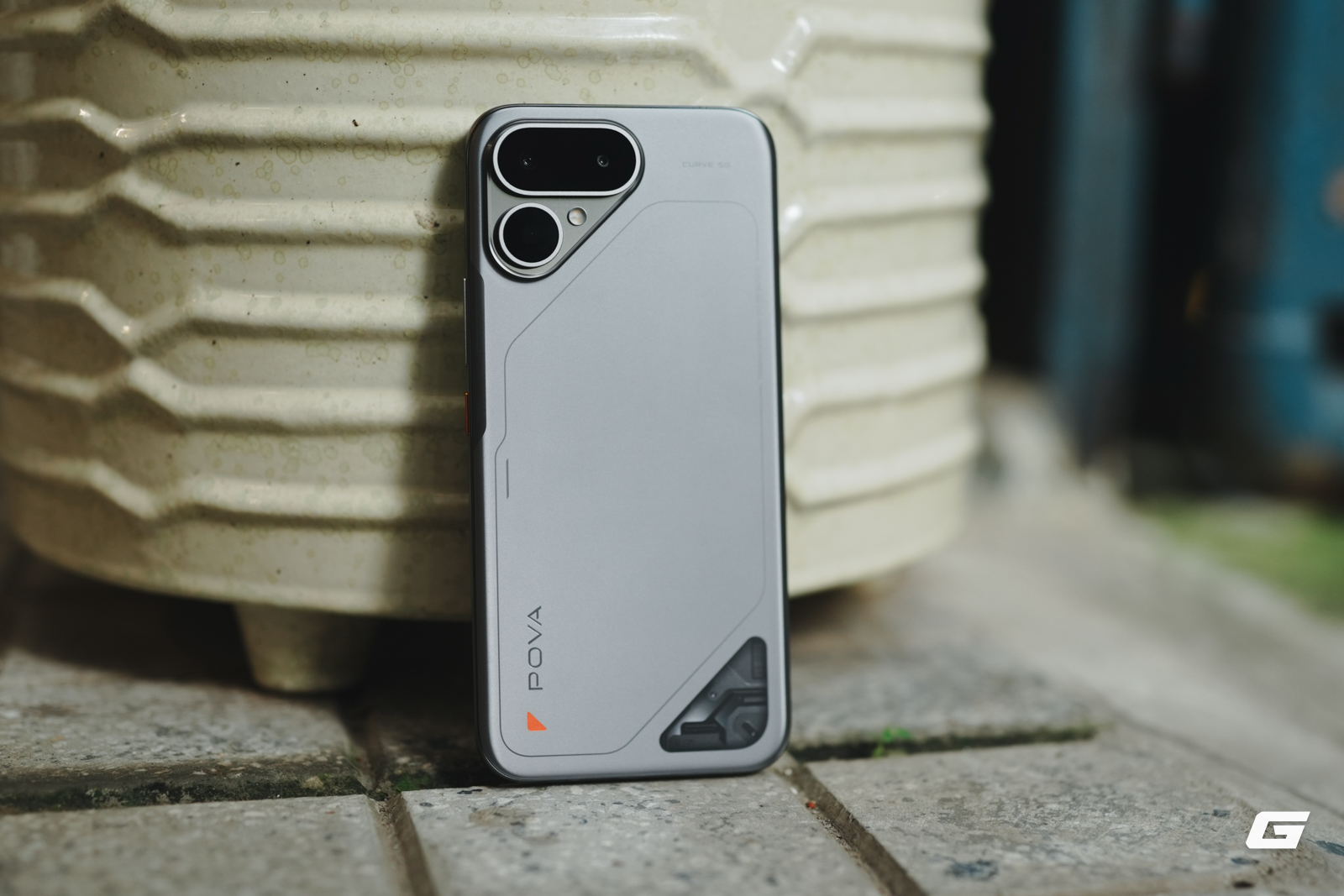 TECNO Pova Curve 2 5G: smartphone pin 8.000mAh mỏng nhẹ, màn cong 144Hz và sạc 45W
