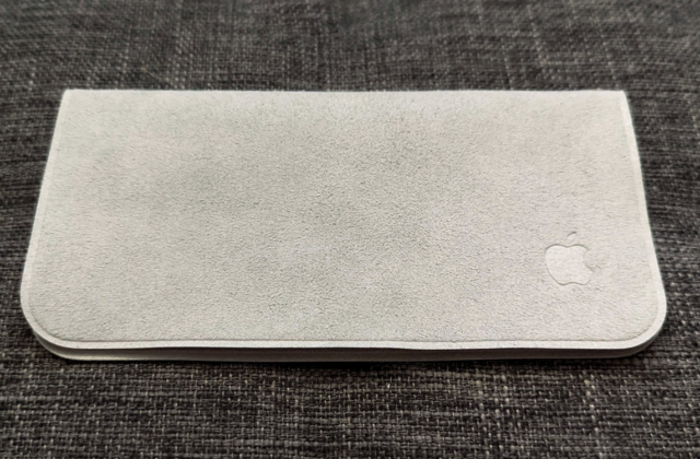 Polishing Cloth giảm giá bất ngờ: ý nghĩa của đợt điều chỉnh giữa làn sóng tăng giá thiết bị Apple
