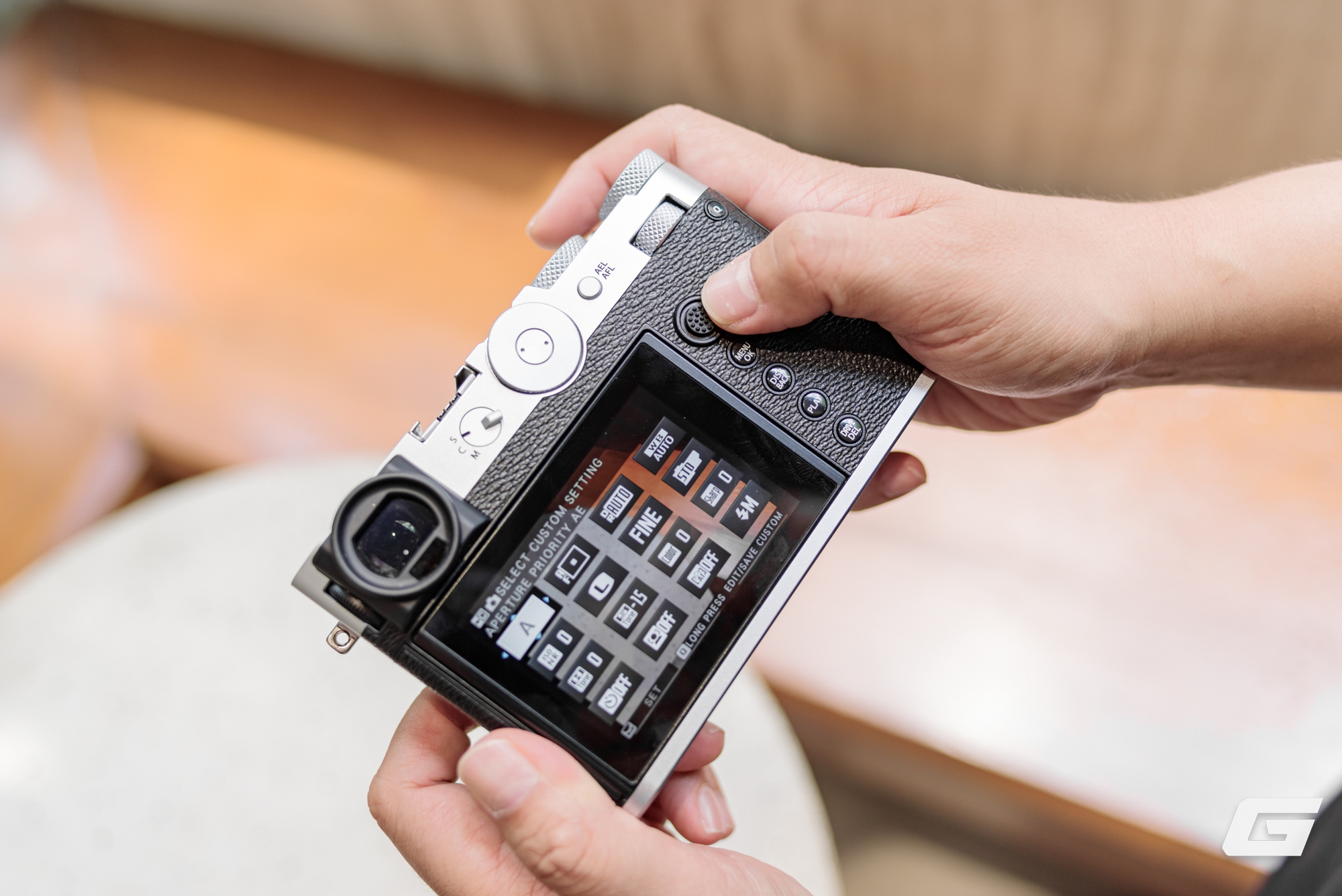 Đánh giá GFX100RF: Chiếc máy ảnh khiến tôi có cảm tình lại với Fujifilm- Ảnh 12.