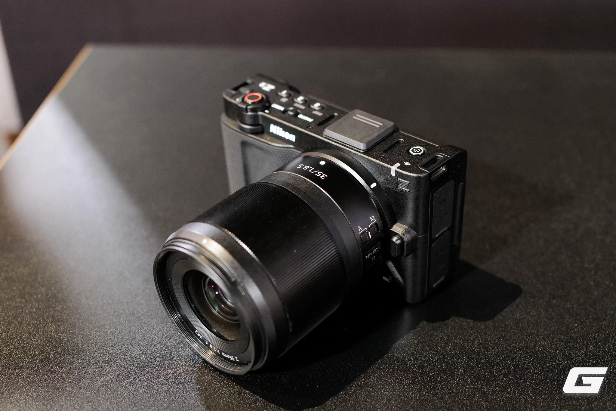 Nikon ZR chính thức ra mắt tại Việt Nam: Cinema Camera full-frame đầu tiên của Nikon sau khi thâu tóm RED, giá 61,99 triệu đồng- Ảnh 12. Nikon ZR chính thức ra mắt tại Việt Nam: Cinema Camera full-frame đầu tiên của Nikon sau khi thâu tóm RED, giá 61,99 triệu đồng- Ảnh 12.