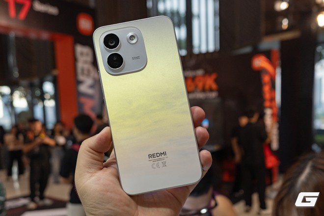 REDMI Note 17 Series chính thức ra mắt: Pin "Pro Max" 10.000 mAh như cục sạc dự phòng, độ bền cũng được đẩy lên tối đa- Ảnh 2. REDMI Note 17 Series chính thức ra mắt: Pin "Pro Max" 10.000 mAh như cục sạc dự phòng, độ bền cũng được đẩy lên tối đa- Ảnh 2.