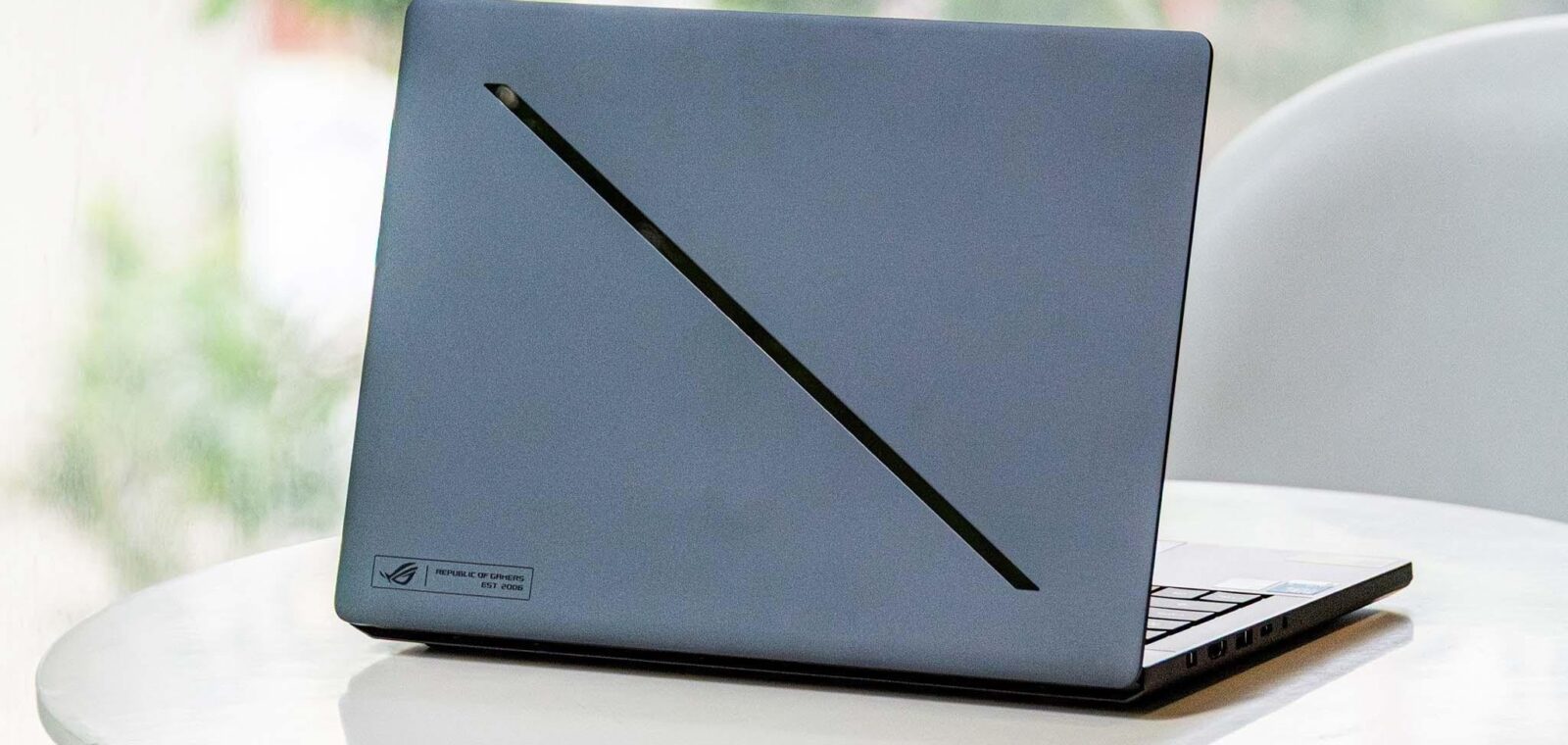 Mở Rộng Thế Giới Laptop Gaming: ROG Zephyrus G14 và G16 Được Ra Mắt