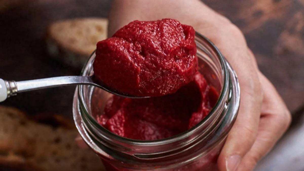 Ăn sốt cà chua mỗi ngày: bằng chứng lâm sàng cho tác động lên nhận thức và kết nối não