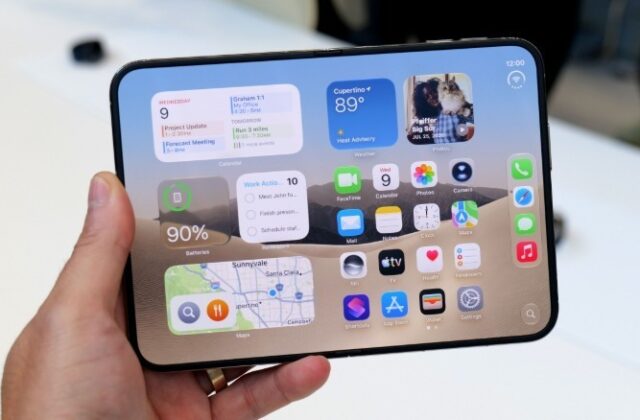iPhone Duo: Trải nghiệm thực tế điện thoại gập đầu tiên của Apple